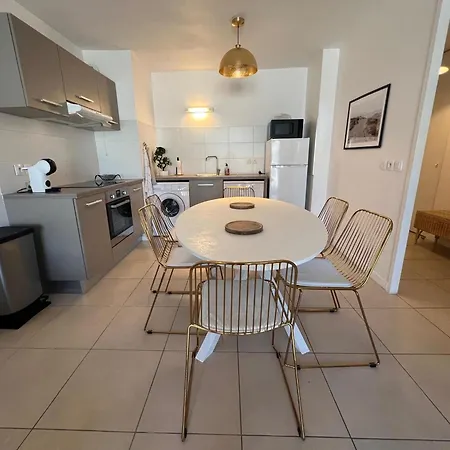 Apartamento Centre Arcachon, Proche Plage, 6 Couchages, Balcon, Parking, Wifi Inclus